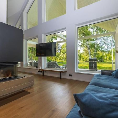 Modern Villa With Sauna & Hot Tub Hiiumaa Esterno foto