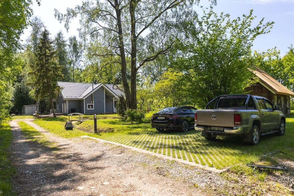 Modern Villa With Sauna & Hot Tub Hiiumaa Esterno foto