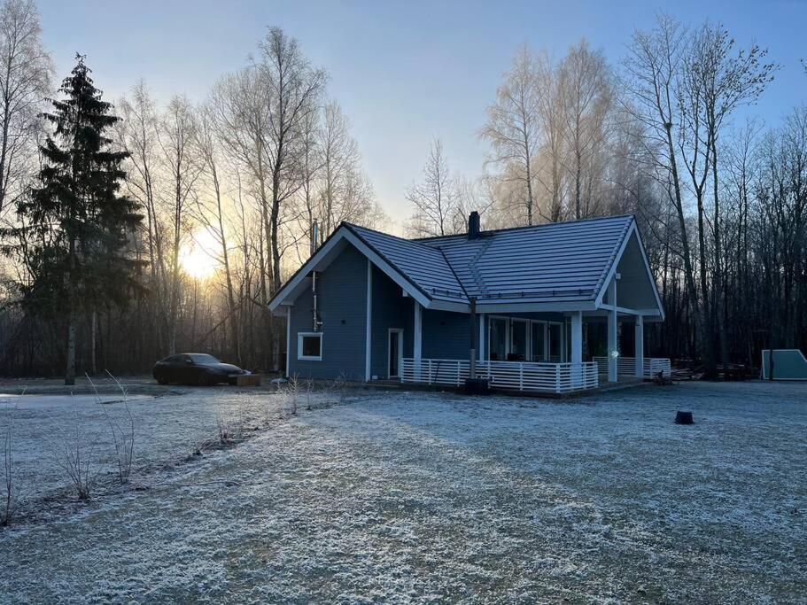 Modern Villa With Sauna & Hot Tub Hiiumaa Esterno foto
